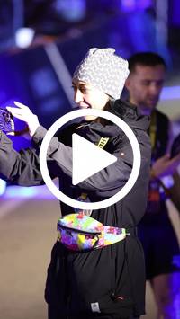 BIB:  <button type="button" onclick="openModal(27790900)" class="btn btn-primary btn-sm float-right" data-toggle="modal" data-target=".modal-high-quality">
                <i class="fa fa-download"></i> Download
                </button>